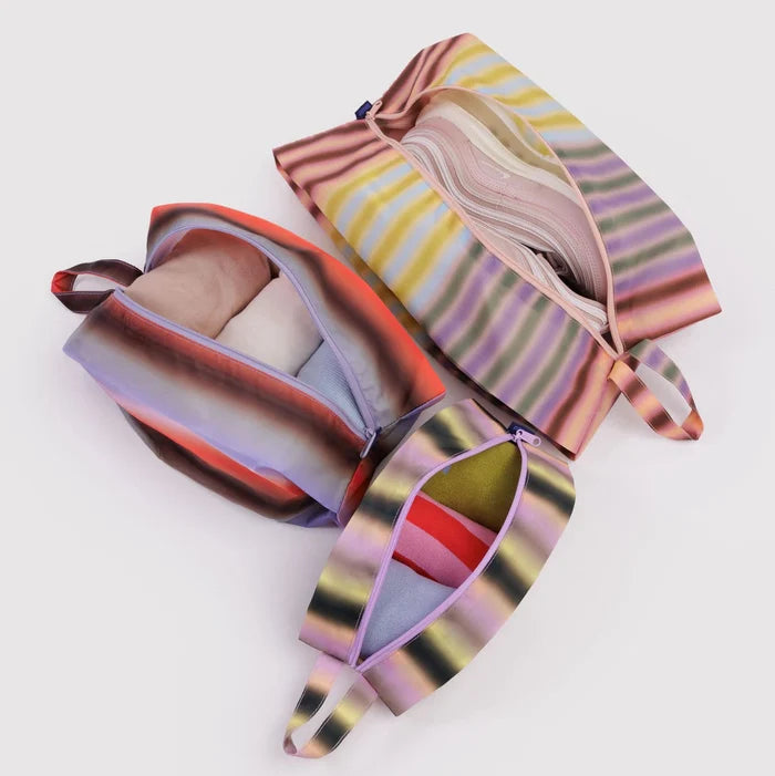 3D ZIP SET "GRADIENT STRIPES" — by Baggu