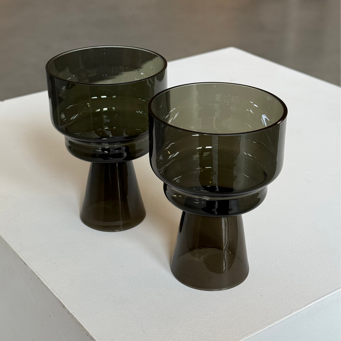 SET OF TWO HAND-BLOWN WINE GLASSES, TOURMALINE GREEN — by Fusion f.