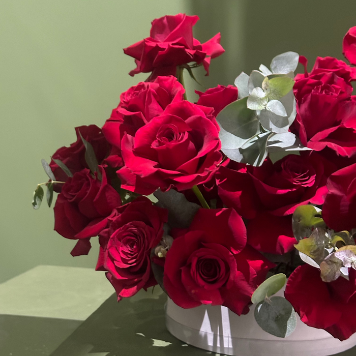Red Roses Flower Box