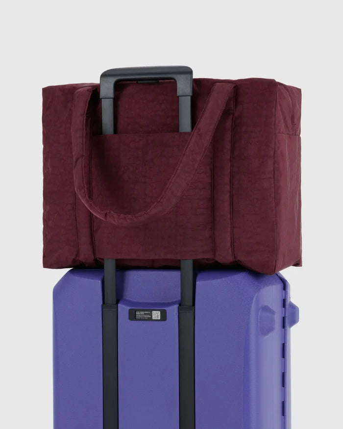 CLOUD BAG CARRY-ON (MAHOGANY) — by Baggu