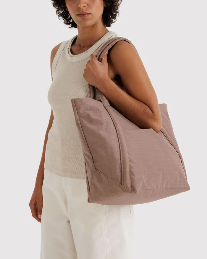 CLOUD BAG MEDIUM (TOASTED ALMOND) — by Baggu