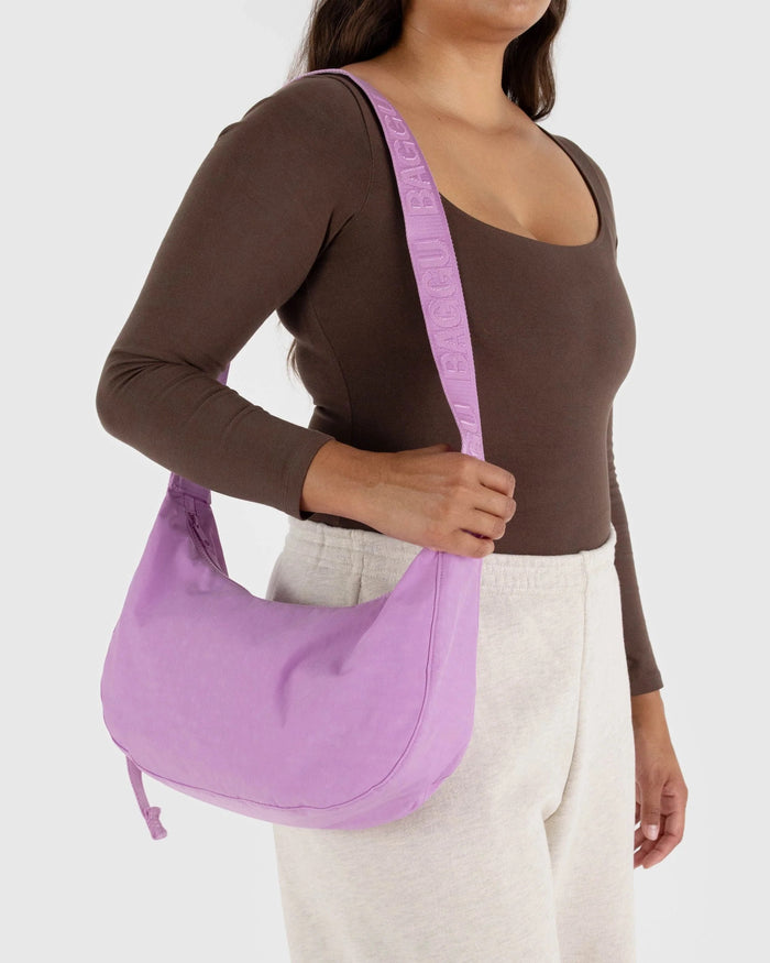 CRESCENT BAG “PEONY” (different sizes) — by Baggu