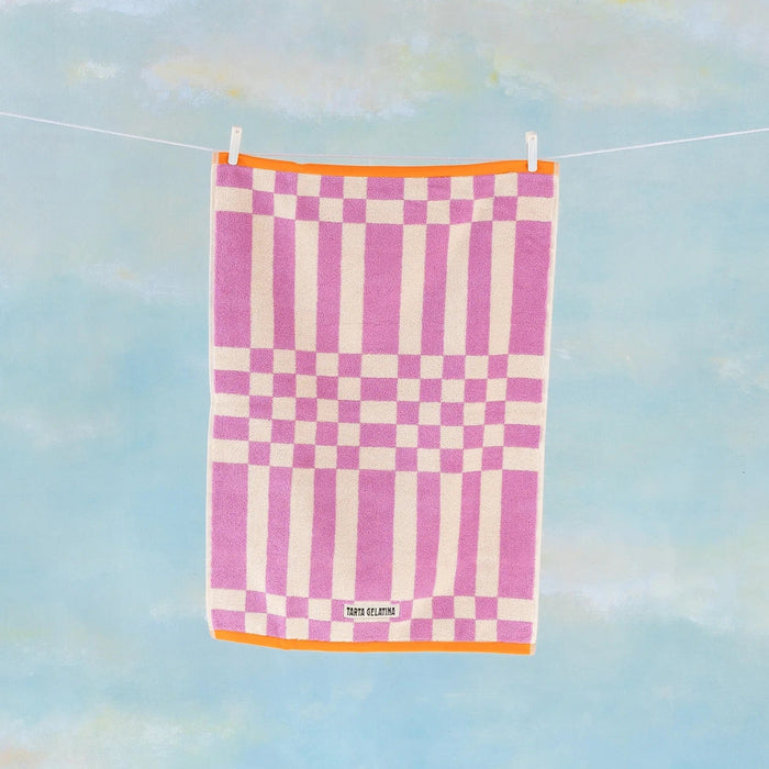 Marina Towel - Magenta (Multiple sizes) — by Tarta Gelatina