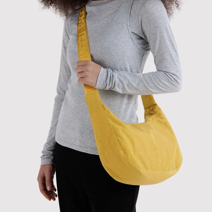 MEDIUM CRESCENT BAG (SUNFLOWER) — by Baggu
