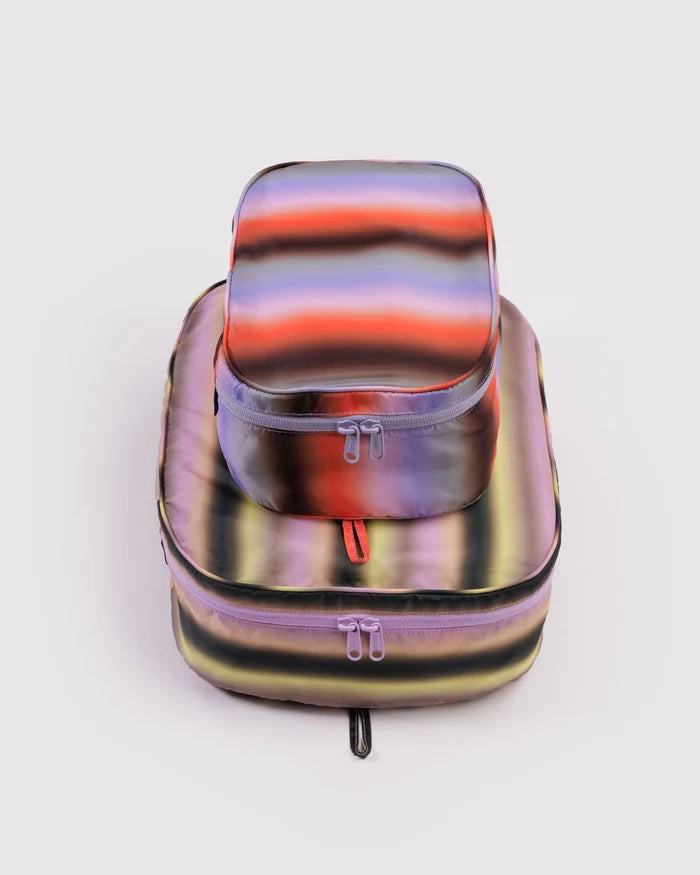 PACKING CUBE “GRADIENT STRIPES“ — by Baggu