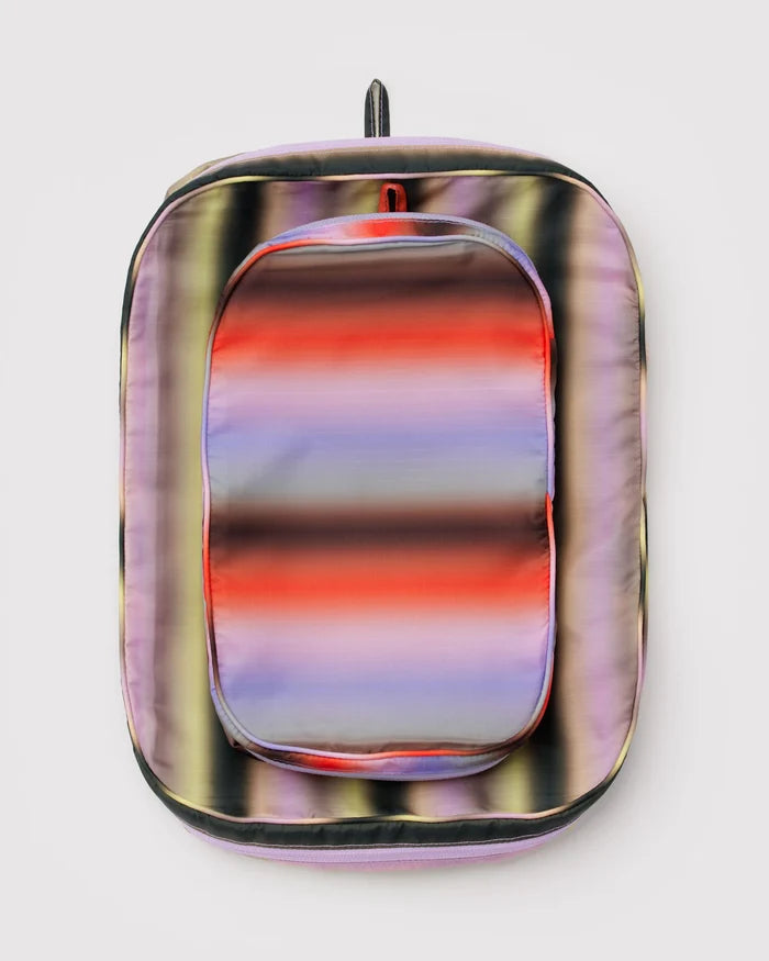 PACKING CUBE “GRADIENT STRIPES“ — by Baggu