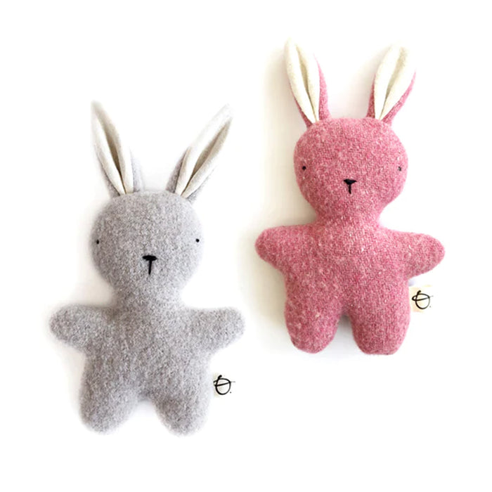 PLUSH RABBIT — by Ouistitine