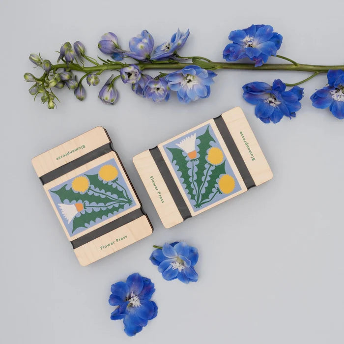 POCKET FLOWER PRESS - Dandelion — by Studio Wald