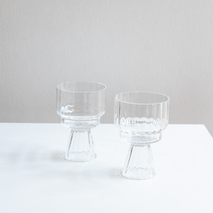 SET OF TWO HAND-BLOWN WINE GLASSES, CLEAR TRANSPARENT — by Fusion f.