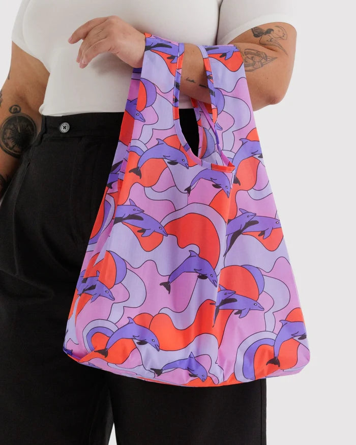 STANDARD "DOLPHINS" REUSABLE BAG — by Baggu